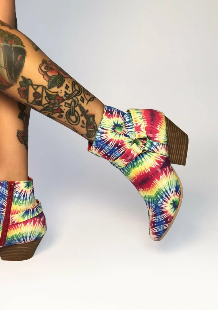 Promo π Lemon Drop By Privileged Tie Dye Spirit Ankle π₯Ύ Boots π₯Ύ Boots & Booties π 1 Lemon Drop By Privileged Tie Dye Spirit Ankle Boots Boots & Booties