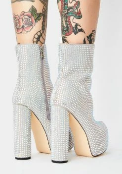 Best Sale π Lemon Drop By Privileged Silver Junior Rhinestone Platform π₯Ύ Boots π 7 Lemon Drop By Privileged Silver Junior Rhinestone Platform Boots