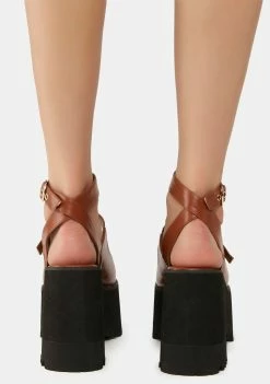 New 𧨠Lemon Drop By Privileged Brown Gessie Platform π©΄ Sandals π― 9 Lemon Drop By Privileged Brown Gessie Platform Sandals