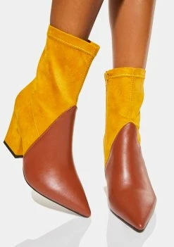 Discount π Lemon Drop By Privileged π₯Ύ Boots & Booties Yellow Clarence Ankle π₯Ύ Boots π 6 Lemon Drop By Privileged Boots & Booties Yellow Clarence Ankle Boots