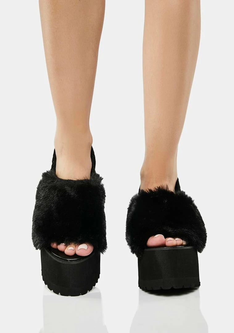 Best Pirce π€© Lemon Drop By Privileged Platform π©΄ Sandals Paladin Faux Fur π©΄ Sandals π― 3 Lemon Drop By Privileged Platform Sandals Paladin Faux Fur Sandals