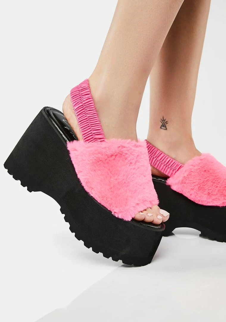 Budget β¨ Lemon Drop By Privileged Pink Paladin Faux Fur π©΄ Sandals Platform π©΄ Sandals π₯° 1 Lemon Drop By Privileged Pink Paladin Faux Fur Sandals Platform Sandals