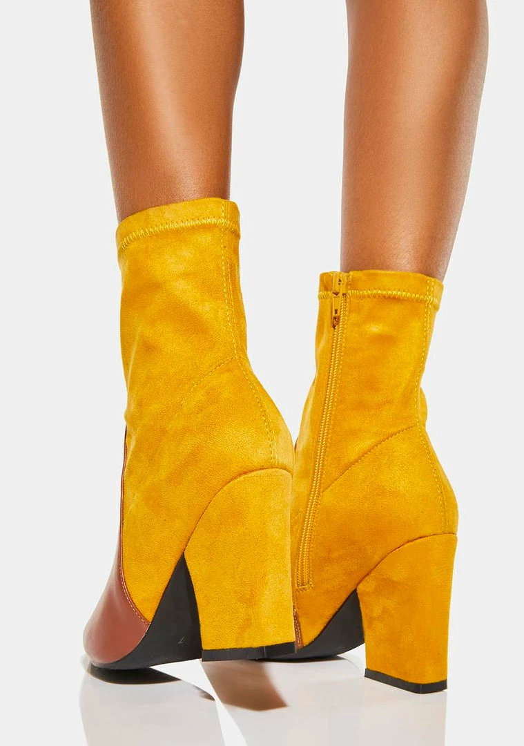 Discount π Lemon Drop By Privileged π₯Ύ Boots & Booties Yellow Clarence Ankle π₯Ύ Boots π 4 Lemon Drop By Privileged Boots & Booties Yellow Clarence Ankle Boots